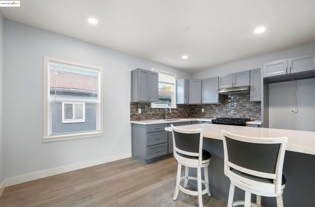 9028 A St, Oakland, CA 94603