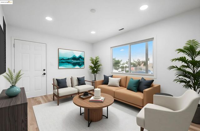 9028 A St, Oakland, CA 94603