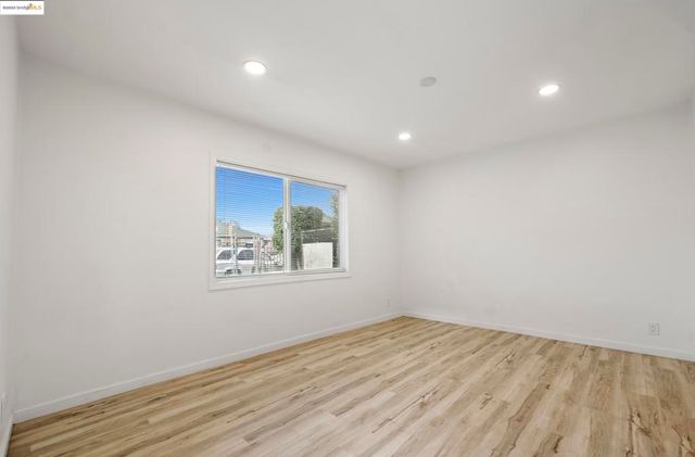 9028 A St, Oakland, CA 94603