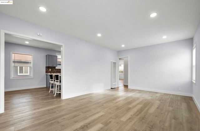 9028 A St, Oakland, CA 94603