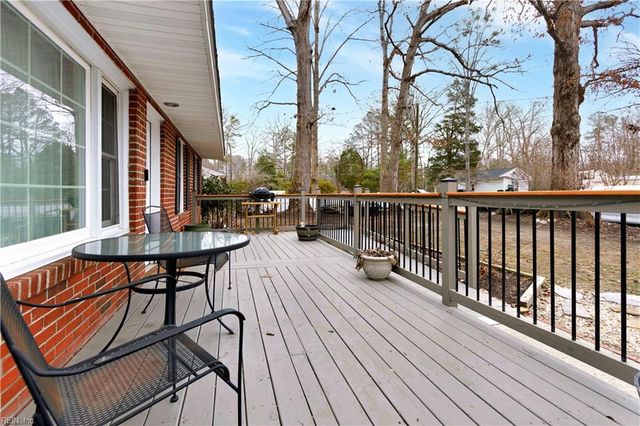 104 Schenck DR, Williamsburg, VA 23188