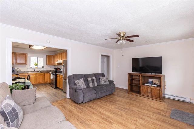 104 Schenck DR, Williamsburg, VA 23188