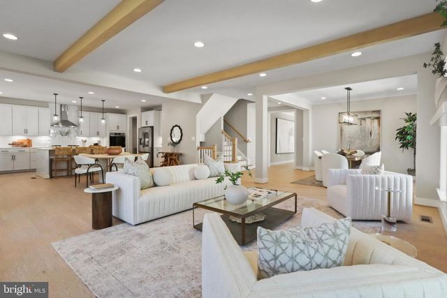 602 KINGSLEY RD SW, Vienna, VA 22180