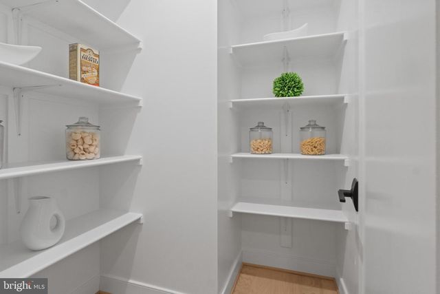 602 KINGSLEY RD SW, Vienna, VA 22180