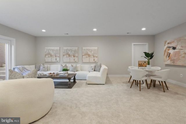 602 KINGSLEY RD SW, Vienna, VA 22180