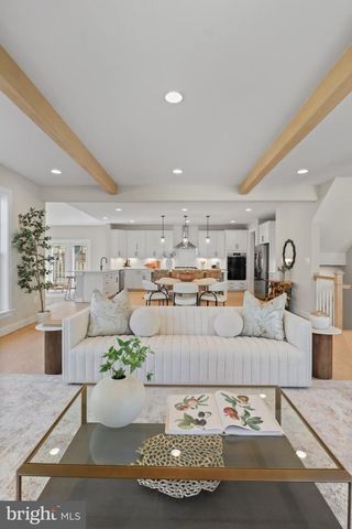 602 KINGSLEY RD SW, Vienna, VA 22180