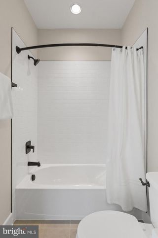 602 KINGSLEY RD SW, Vienna, VA 22180