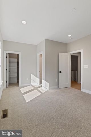 602 KINGSLEY RD SW, Vienna, VA 22180