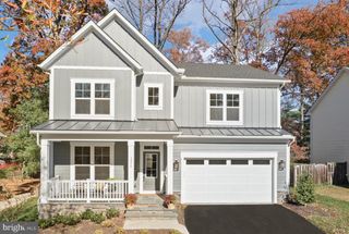 602 KINGSLEY RD SW, Vienna, VA 22180