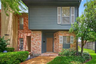 5850 Sugar Hill Drive, Houston, TX 77057