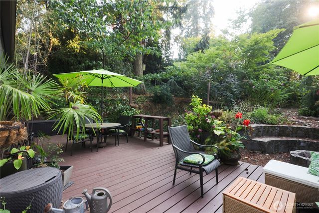 10747 56th Avenue S, Seattle, WA 98178