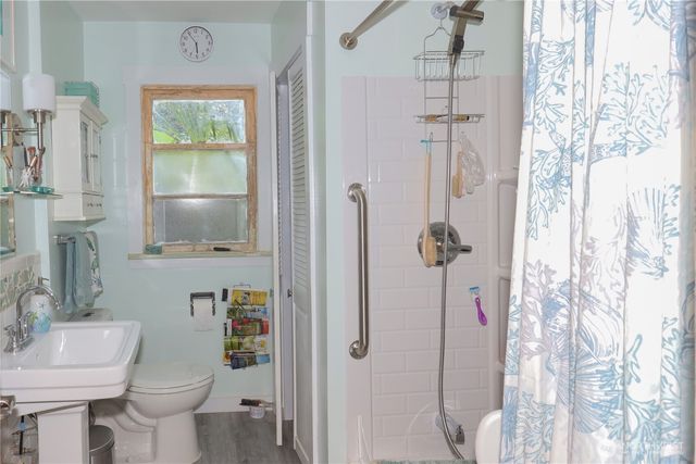 10747 56th Avenue S, Seattle, WA 98178