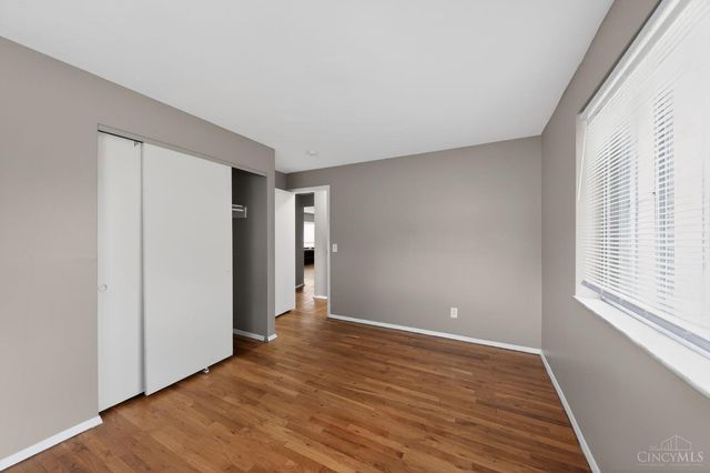 2088 N Teralta Circle, Cincinnati, OH 45211