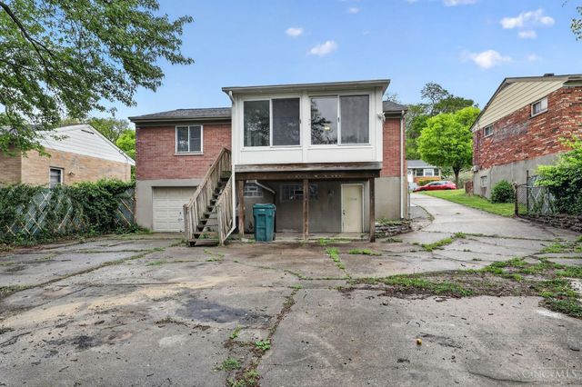 2088 N Teralta Circle, Cincinnati, OH 45211