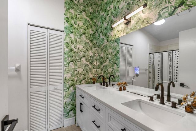6550 Columbia Avenue, Lake Worth, FL 33467