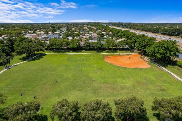 6550 Columbia Avenue, Lake Worth, FL 33467