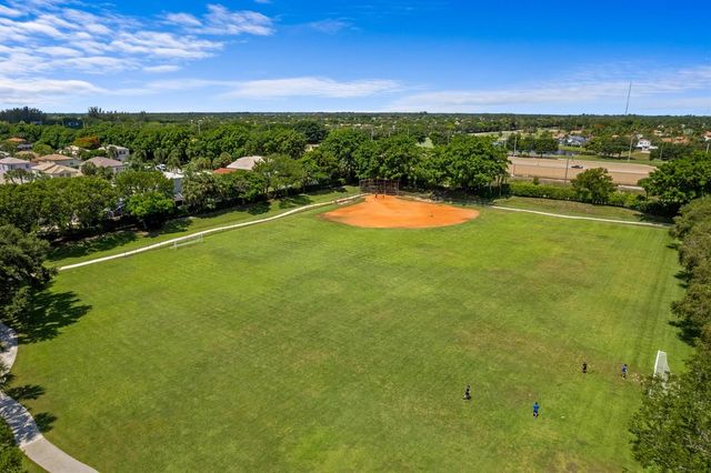 6550 Columbia Avenue, Lake Worth, FL 33467