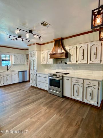 104 Baucum Road, Carriere, MS 39426