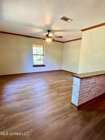 104 Baucum Road, Carriere, MS 39426
