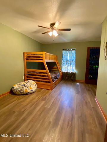 104 Baucum Road, Carriere, MS 39426