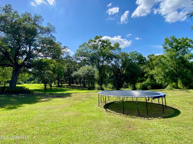 104 Baucum Road, Carriere, MS 39426