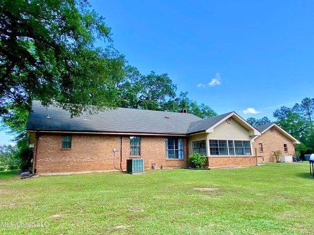 104 Baucum Road, Carriere, MS 39426