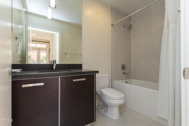 139 S Los Robles Avenue 303, Pasadena, CA 91101