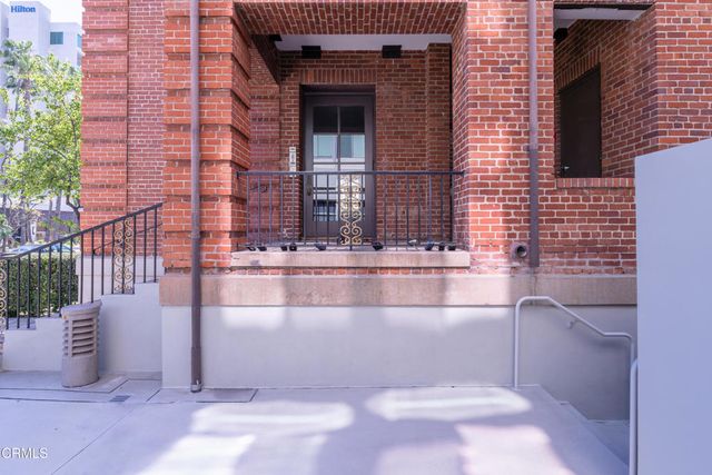 139 S Los Robles Avenue 303, Pasadena, CA 91101