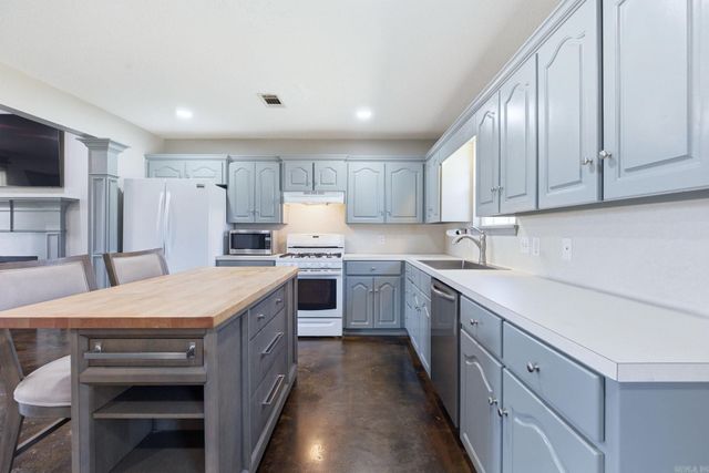 8701 Centennial Road, Jacksonville, AR 72076