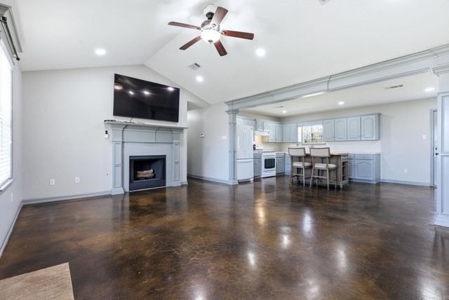 8701 Centennial Road, Jacksonville, AR 72076