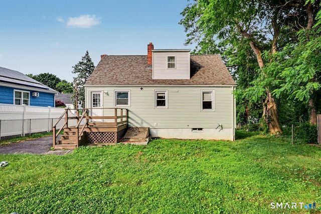 25 Myron Avenue, Bridgeport, CT 06606