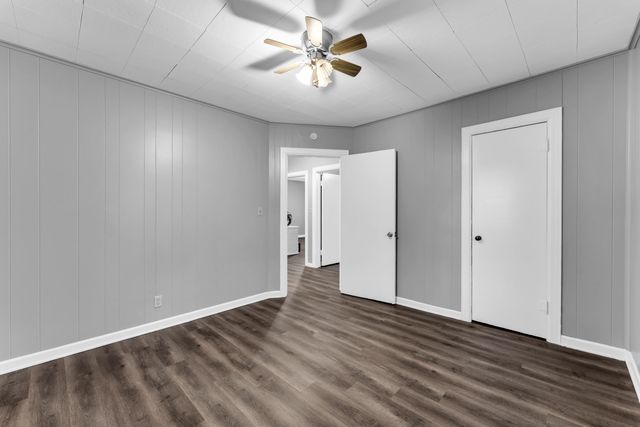 1439 S Luster Avenue, Springfield, MO 65804