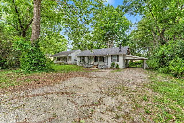 1439 S Luster Avenue, Springfield, MO 65804