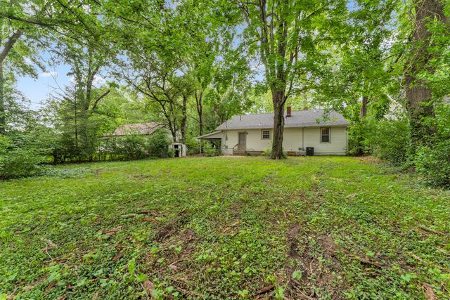 1439 S Luster Avenue, Springfield, MO 65804