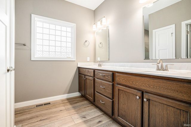 2850 Farrah Crossing, Fort Wayne, IN 46818