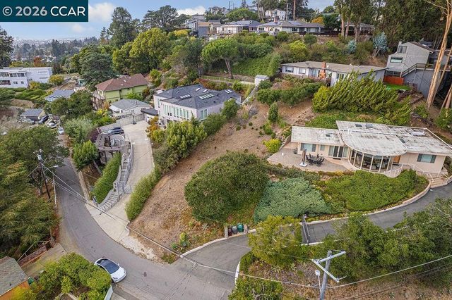 4445 Arcadia, Oakland, CA 94602