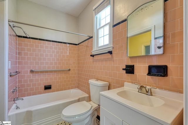 171 E Victoria Road, Spartanburg, SC 29302
