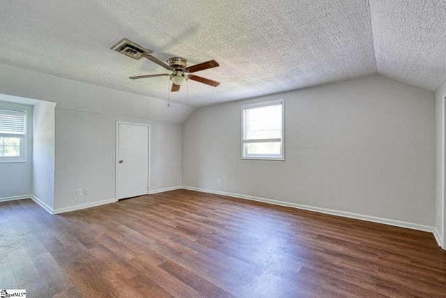 171 E Victoria Road, Spartanburg, SC 29302