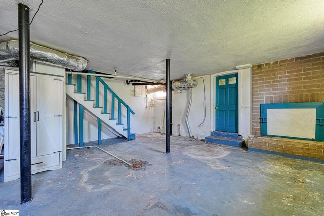 171 E Victoria Road, Spartanburg, SC 29302