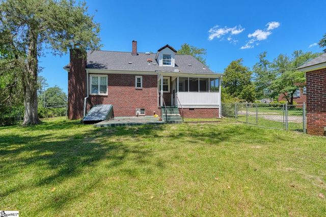 171 E Victoria Road, Spartanburg, SC 29302