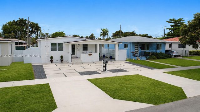 6748 SW 38th St, Miami, FL 33155