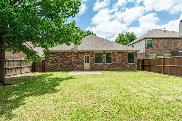 2416 Dalhart Trail, Mckinney, TX 75072