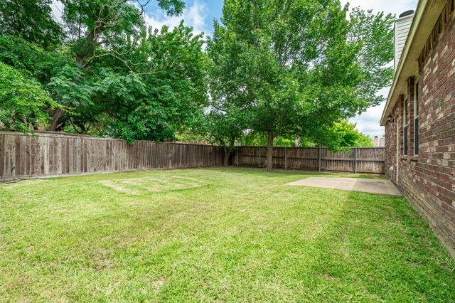 2416 Dalhart Trail, Mckinney, TX 75072