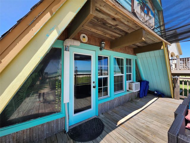 2814 Swan Court, Surfside Beach, TX 77541