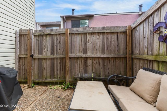 110 W Bayou Parkway Apt 302, Lafayette, LA 70503