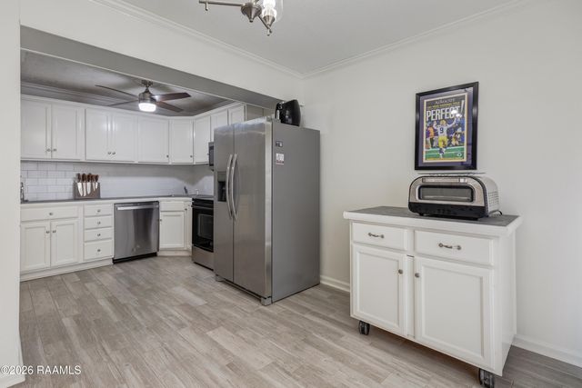 110 W Bayou Parkway Apt 302, Lafayette, LA 70503