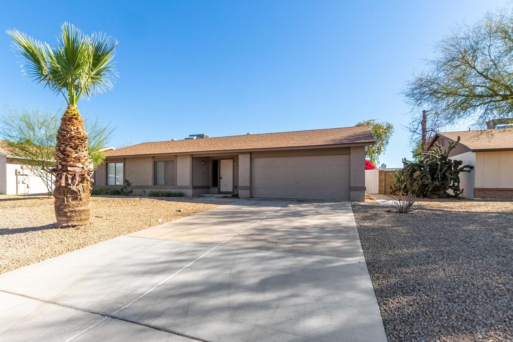 2113 N Los Altos Drive, Chandler, AZ 85224
