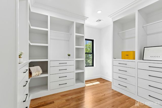 170 Johnston Drive, Watchung, NJ 07069
