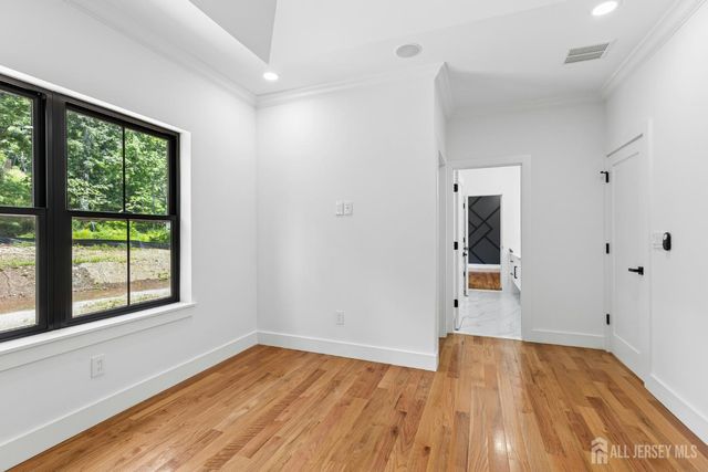 170 Johnston Drive, Watchung, NJ 07069