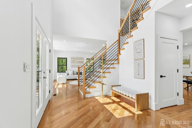 170 Johnston Drive, Watchung, NJ 07069